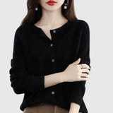 Lyxandria | Comfortable Cardigan